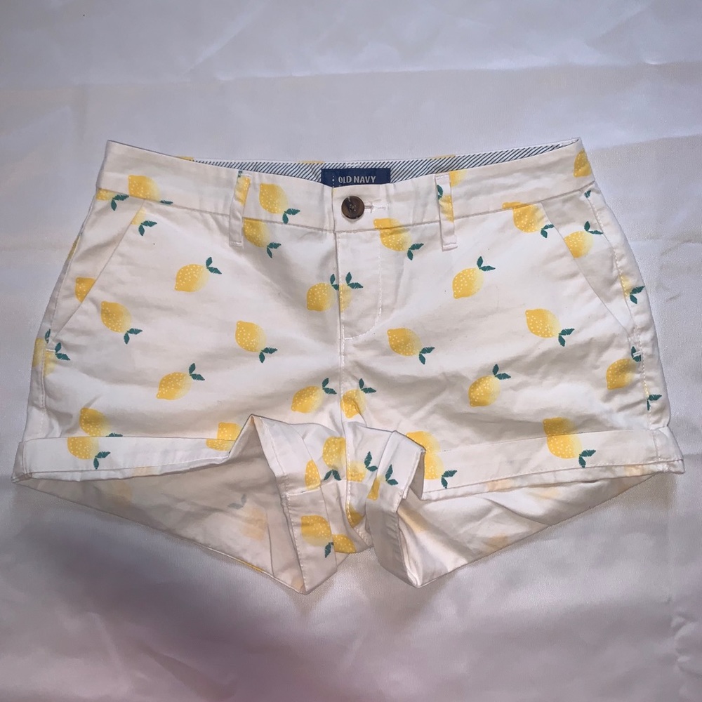 Old Navy lemon print shorts